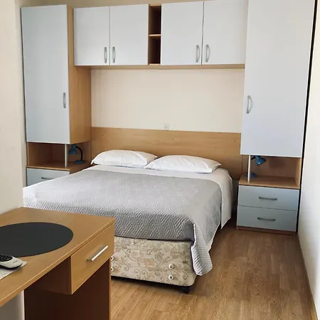 Slijepcevic Apartamento Hvar Town