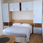 斯里威可公寓式酒店 赫瓦尔